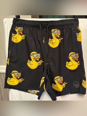 Neff Rubber Ducky Swim Trunks Shorts Black Yellow Duck Print Men’s Medium